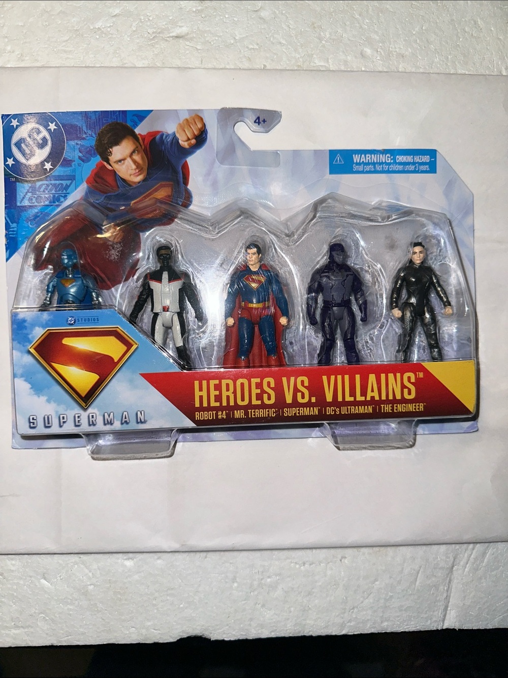 DC Superman “Heroes vs. Villains”
5-pack Collectible Action Figures